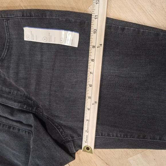 Women's Plus Size High-Rise Boyfriend Jeans - Universal Thread Black Wash 8 - Picture 12 of 16